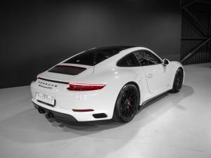Porsche 911 Carrera GTS coupe - Image 5