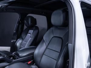 Porsche Cayenne Cayenne - Image 13