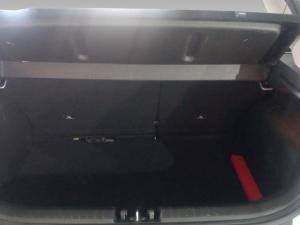 Hyundai Venue 1.0T Fluid auto - Image 9