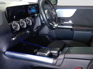 Mercedes-Benz GLA GLA200d Progressive - Image 12