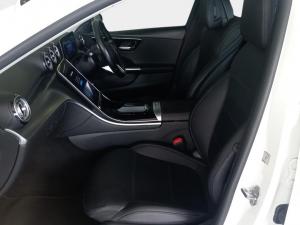 Mercedes-Benz C-Class C200 Avantgarde - Image 14