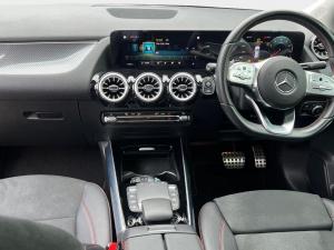 Mercedes-Benz GLA GLA200 Progressive - Image 12