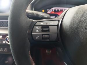 Honda Civic Type R - Image 13