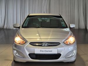 Hyundai Accent hatch 1.6 Fluid - Image 3