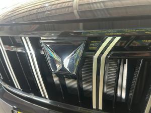 Mahindra XUV700 2.0T AX5 - Image 18