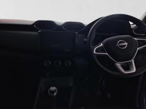 Nissan Magnite 1.0 Visia manual - Image 17