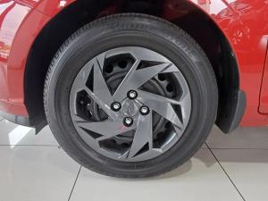 Hyundai i20 1.4 Motion auto - Image 9