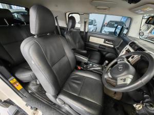 Toyota FJ Cruiser FJ Cruiser - Image 14