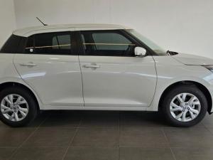 Suzuki Swift 1.2 GL+ auto - Image 2