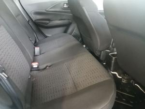 Suzuki Swift 1.2 GLX auto - Image 10