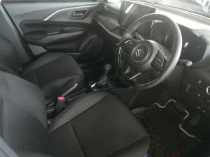Suzuki Swift 1.2 GLX auto - Image 9
