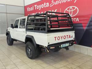 Toyota Land Cruiser 79 2.8GD-6 double cab - Image 6