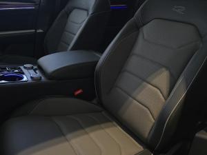 Volkswagen Touareg V6 TDI R-Line - Image 17