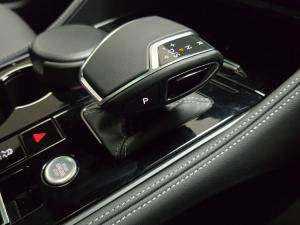 Volkswagen Touareg V6 TDI R-Line - Image 21