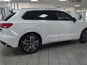 Volkswagen Touareg V6 TDI R-Line - Image 34
