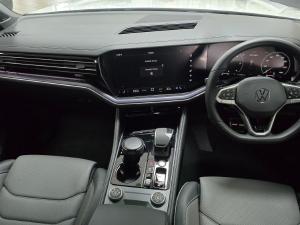 Volkswagen Touareg V6 TDI R-Line - Image 9