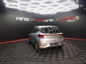 Hyundai Grand i10 1.0 Premium hatch - Image 4