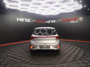 Hyundai Grand i10 1.0 Premium hatch - Image 5