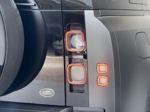 Land Rover Defender 110 V8 Carpathian Edition - Image 10