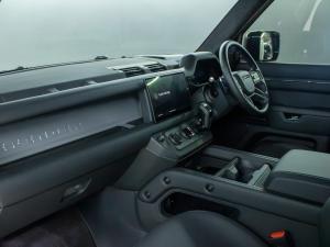 Land Rover Defender 110 Octa - Image 7