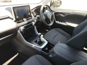 Toyota RAV4 2.0 GX - Image 7