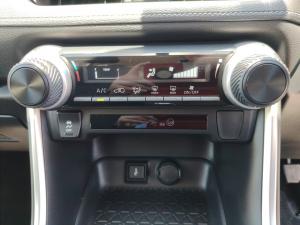 Toyota RAV4 2.0 GX - Image 16