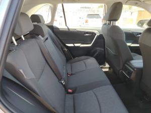 Toyota RAV4 2.0 GX - Image 18