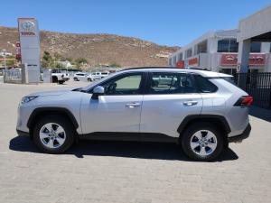 Toyota RAV4 2.0 GX - Image 22