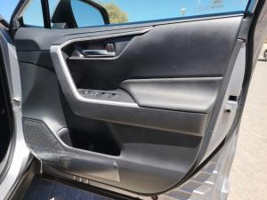 Toyota RAV4 2.0 GX - Image 26
