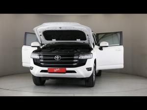 Toyota Land Cruiser 300 3.3D GX-R - Image 28