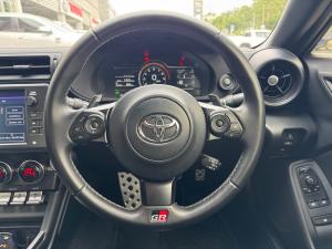 Toyota GR86 2.4 auto - Image 8