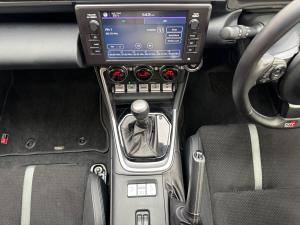 Toyota GR86 2.4 auto - Image 11