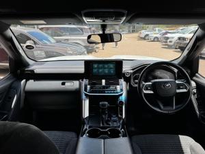 Toyota Land Cruiser 300 3.3D GX-R - Image 6