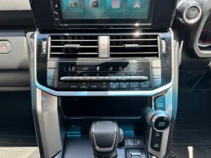 Toyota Land Cruiser 300 3.3D GX-R - Image 13