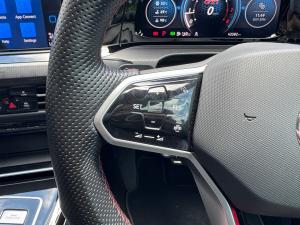 Volkswagen Golf GTI - Image 9