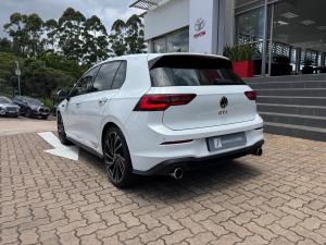 Volkswagen Golf GTI - Image 18
