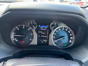 Toyota Land Cruiser Prado 2.8GD VX-L - Image 11