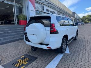 Toyota Land Cruiser Prado 2.8GD VX-L - Image 2