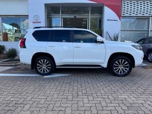 Toyota Land Cruiser Prado 2.8GD VX-L - Image 3