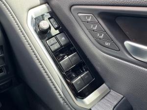 Toyota Land Cruiser 300 3.3D GR-Sport - Image 22