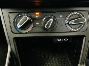 Volkswagen Polo 1.0 TSI - Image 10