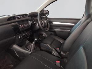 Toyota Hilux 2.0 VvtiP/U Single Cab - Image 3
