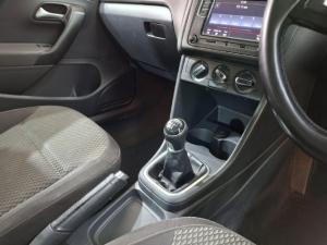 Volkswagen Polo sedan 1.4 Comfortline - Image 7