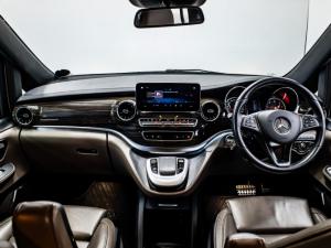 Mercedes-Benz V250d Avantgarde AMG automatic - Image 13