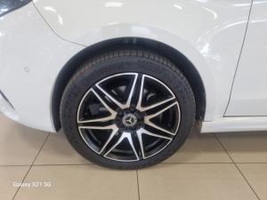 Mercedes-Benz V250d Avantgarde AMG automatic - Image 3