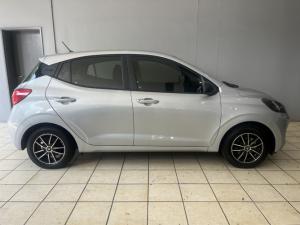 Hyundai Grand i10 1.0 Motion hatch manual - Image 2