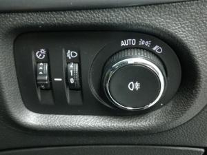 Opel Astra hatch 1.0T Essentia - Image 15