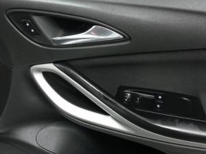 Opel Astra hatch 1.0T Essentia - Image 16