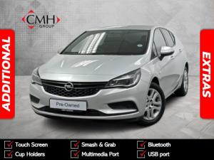 Opel Astra hatch 1.0T Essentia - Image 1