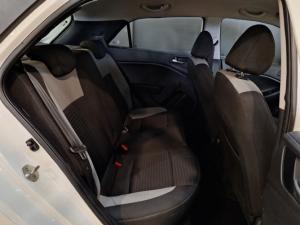 Hyundai i20 1.2 Fluid - Image 8